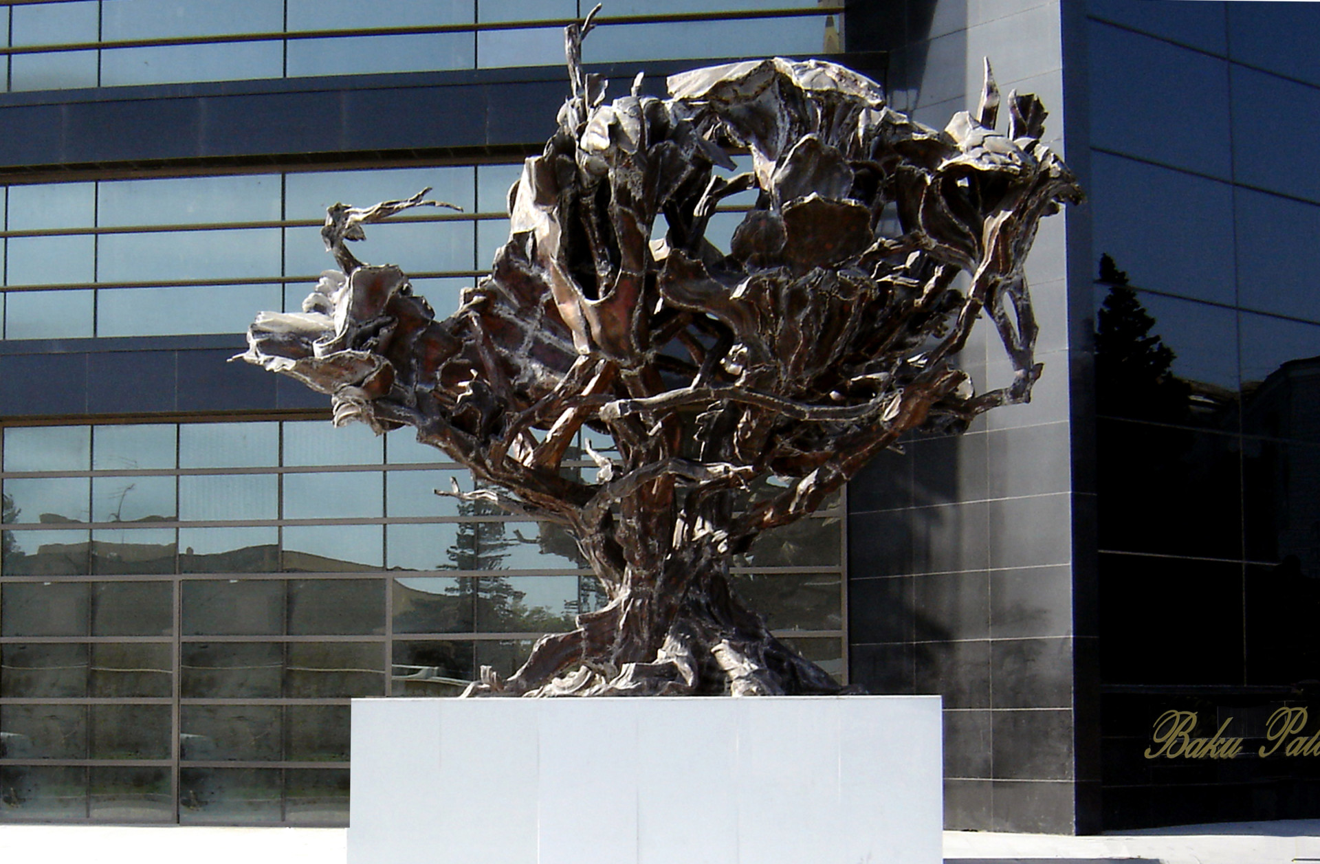  --Wind -- Museum of modern art Azerbaijan